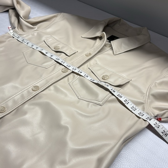 House of Harlow 1960 Faux Leather Button-Up Jacket Cream Size XL - Picture 11 of 13